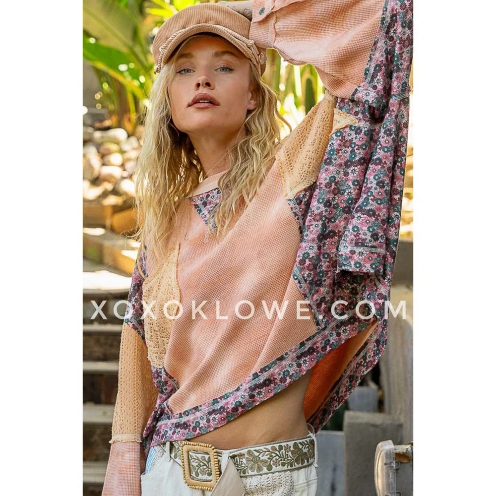 POL Bleach Washed Floral + Lace Waffle Knit oversized Top in Pumpkin Jam - Picture 3 of 11